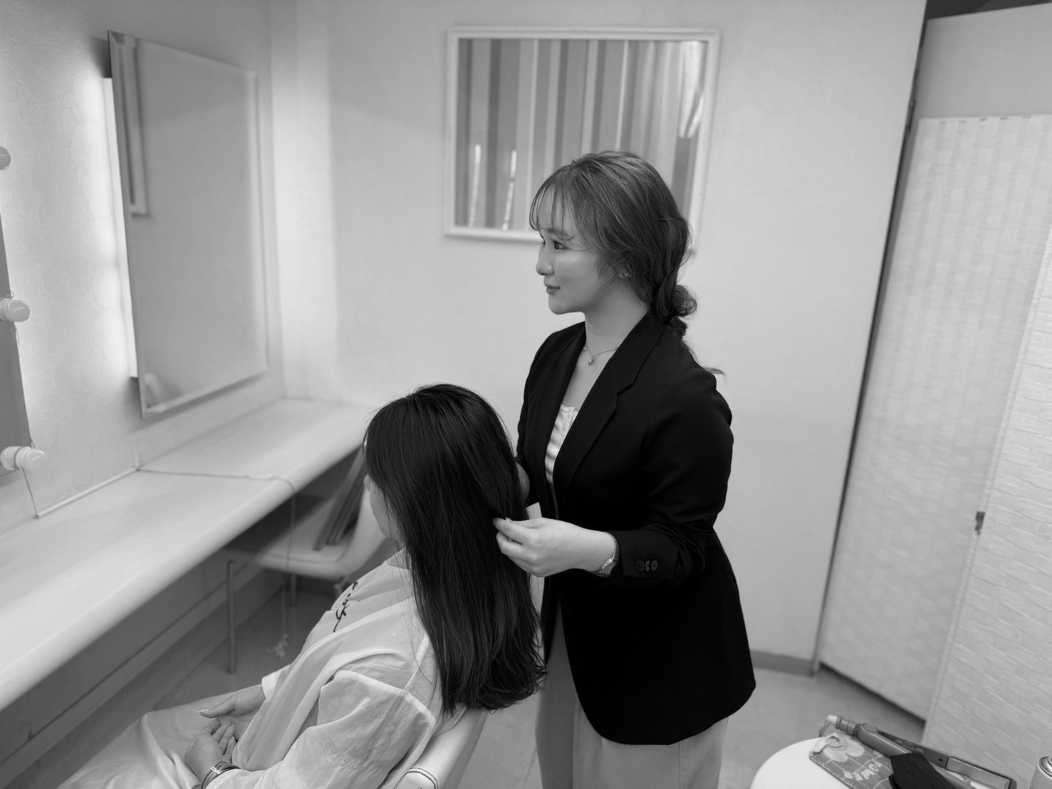 ティアラのヘアメイクスタッフ
