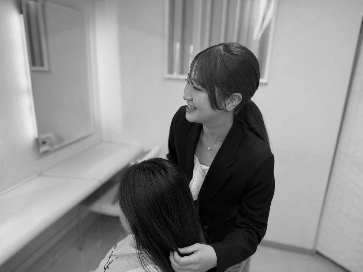 ティアラのヘアメイクスタッフ