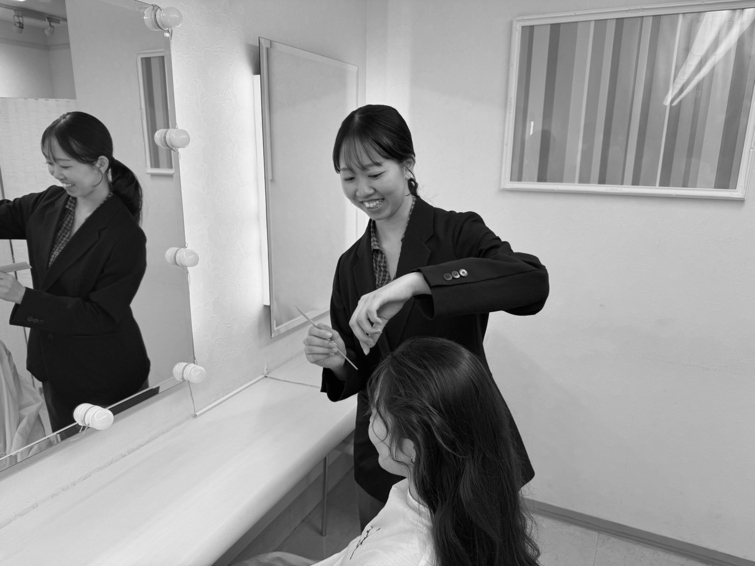 ティアラのヘアメイクスタッフ